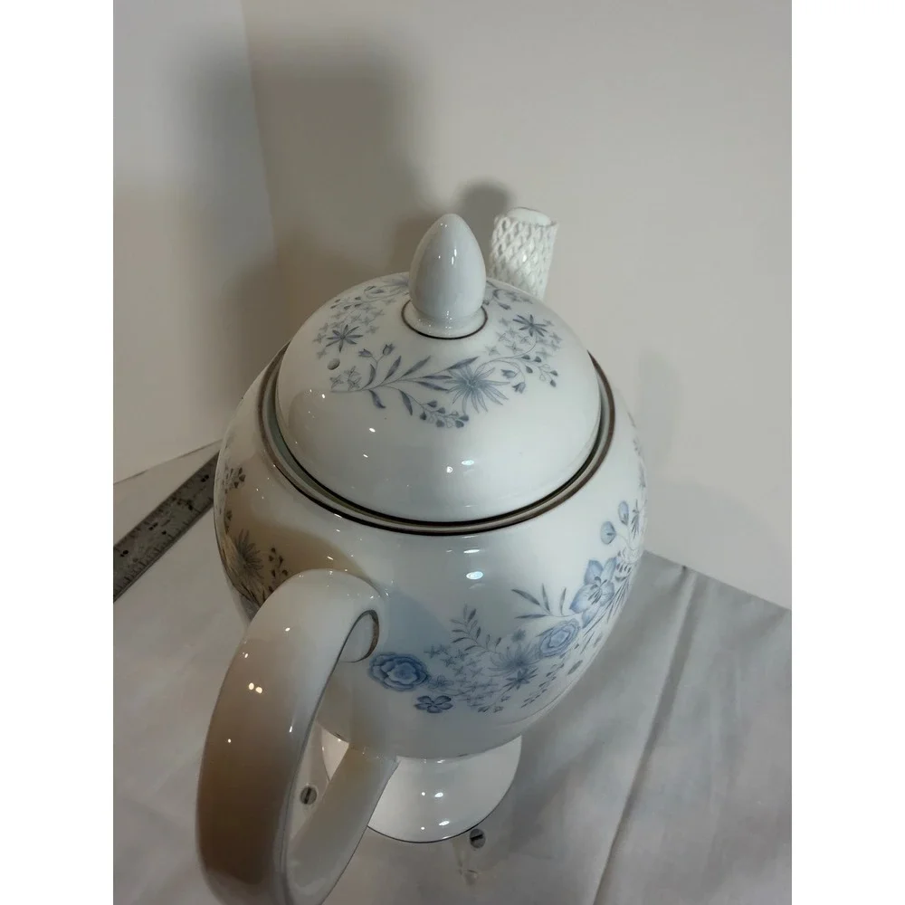 Wedgwood Belle Fleur Coffee Pot Bone China Blue Floral Silver Trim R4356 England
